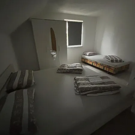 Rum i privatbostad Prenociste Kayra Bihać